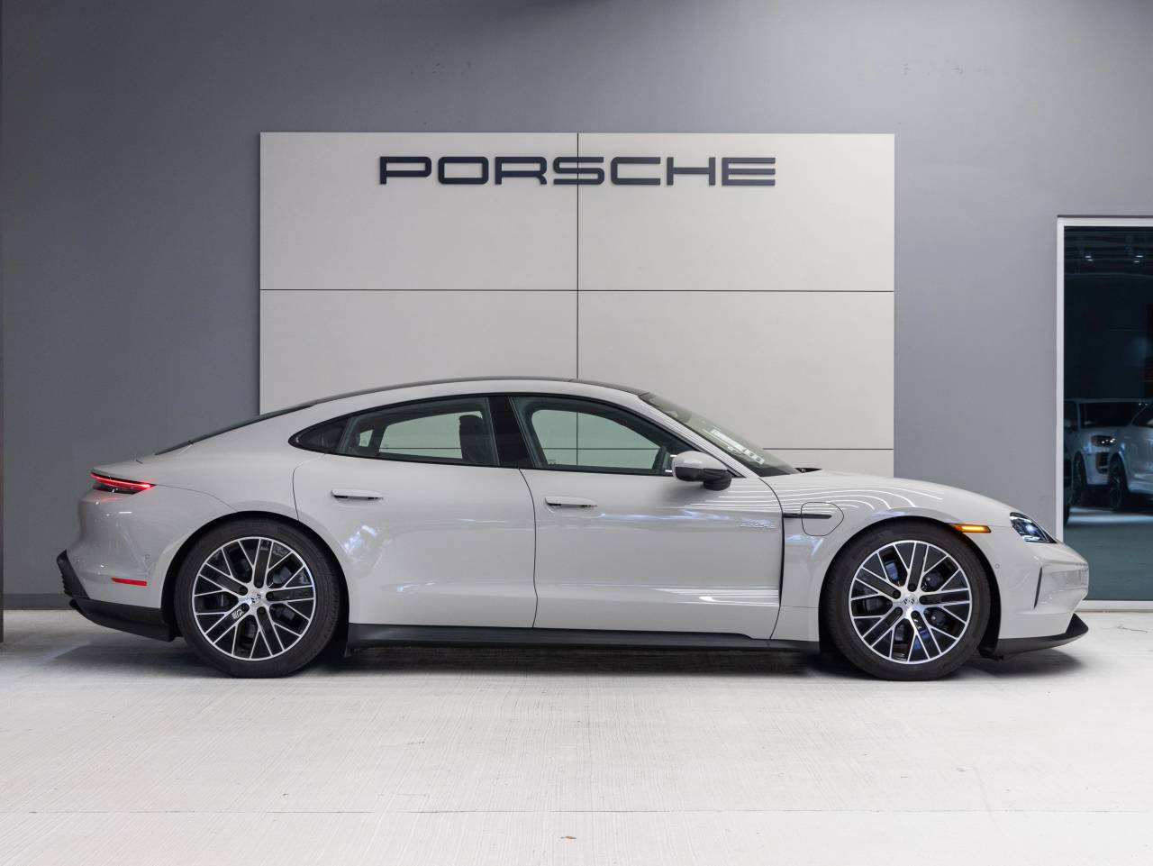 2026 Porsche Taycan 4