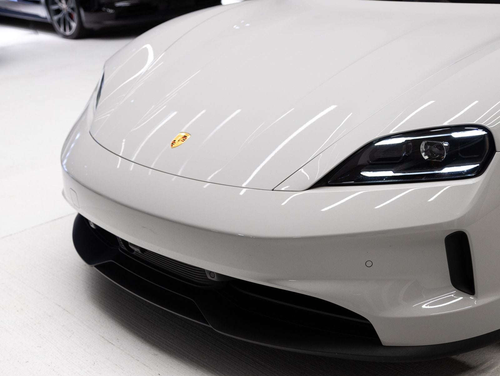 2025 Porsche Taycan Taycan 4