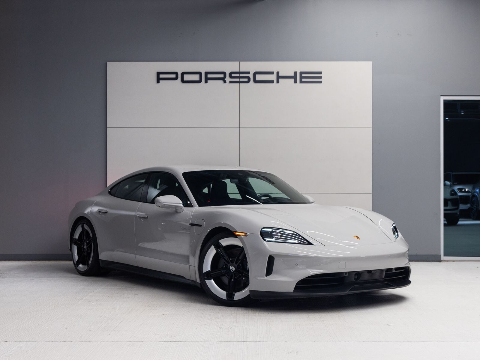 2025 Porsche Taycan Taycan 4