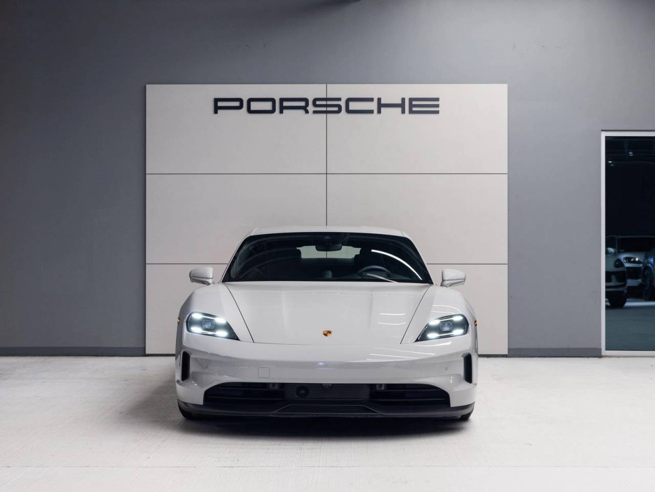 2025 Porsche Taycan Taycan 4