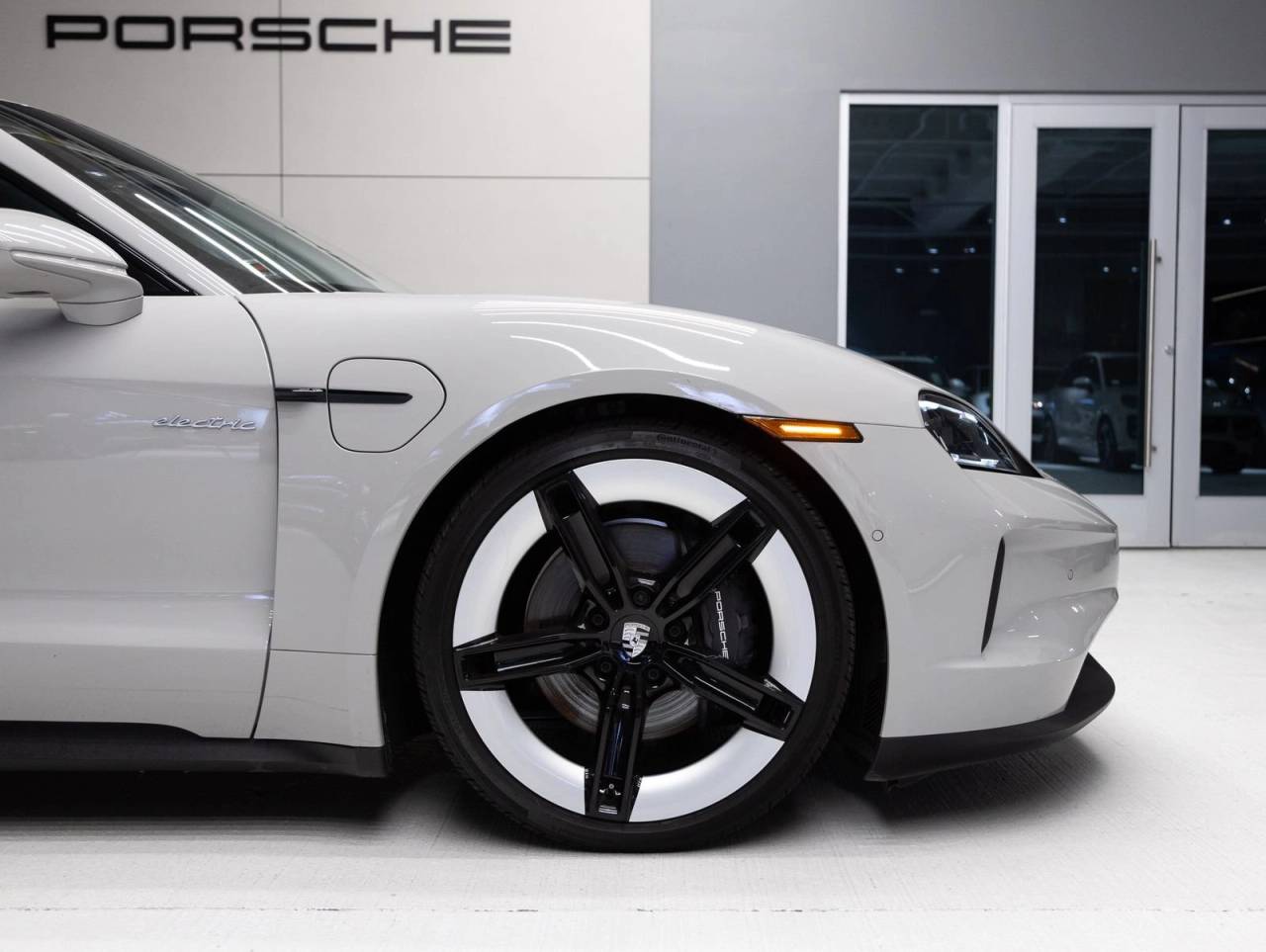2025 Porsche Taycan Taycan 4