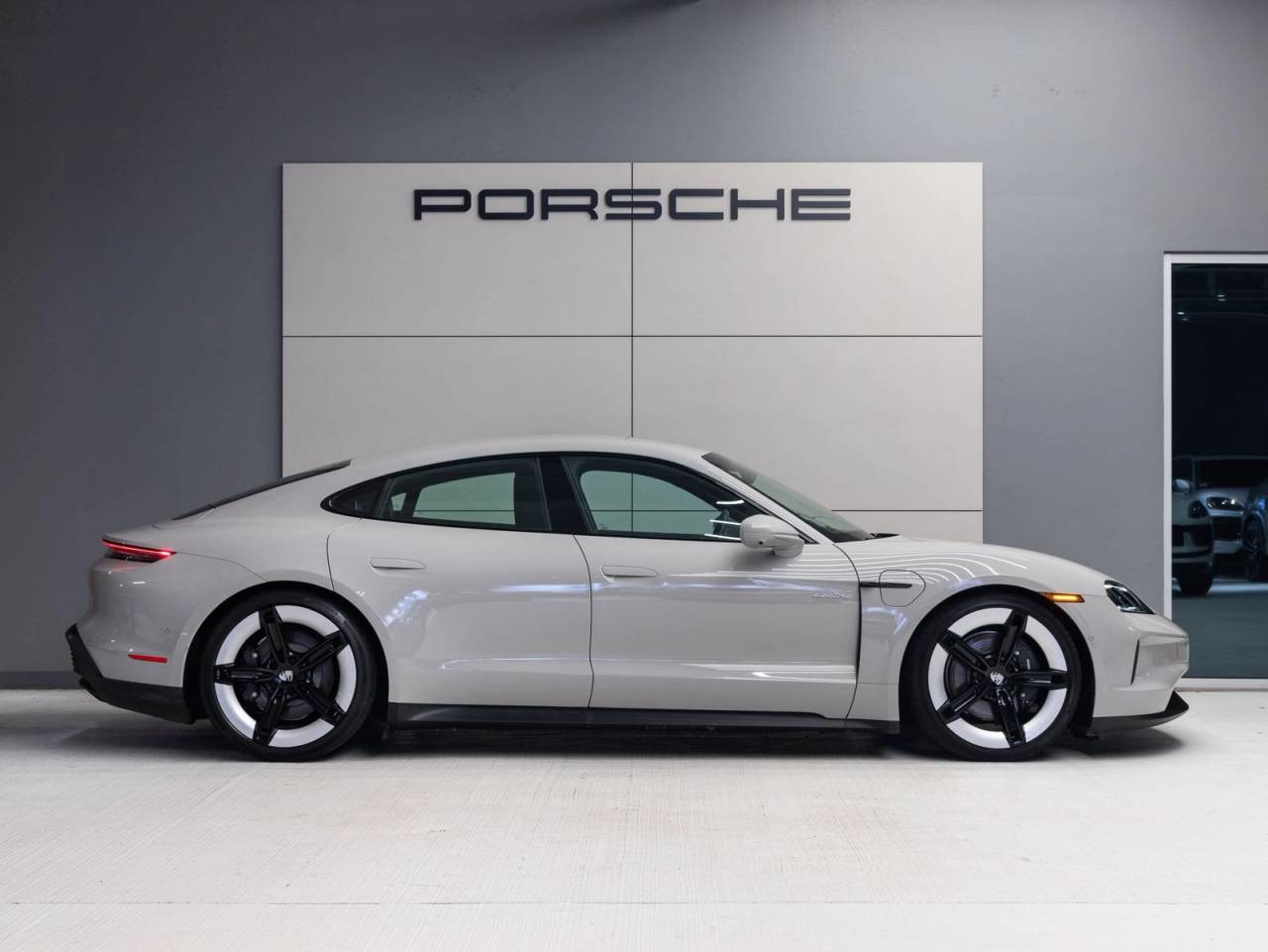 2025 Porsche Taycan Taycan 4