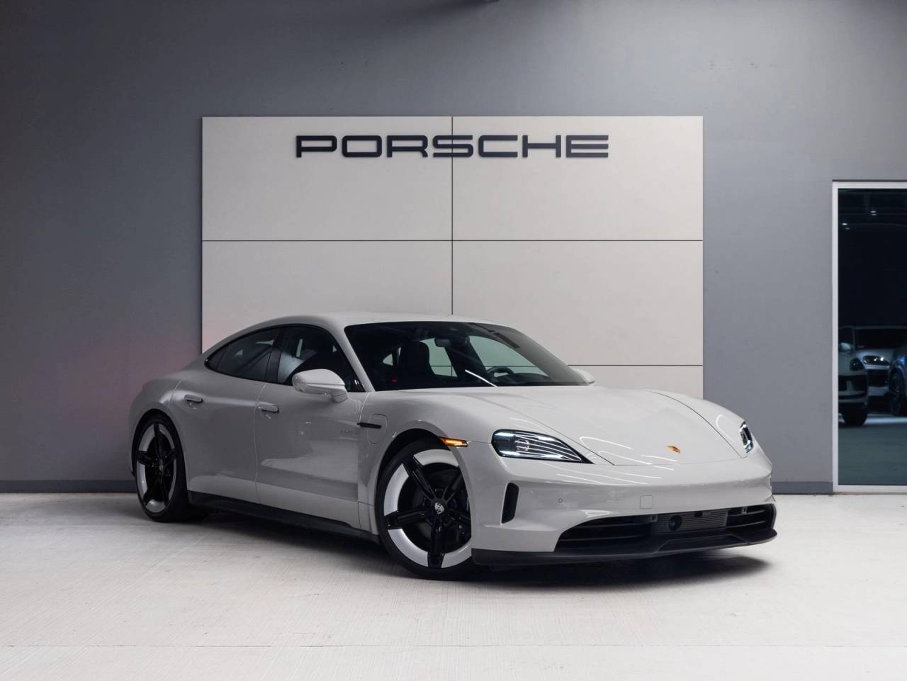 2025 Porsche Taycan Taycan 4