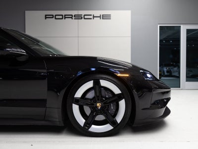 2025 Porsche Taycan Taycan 4