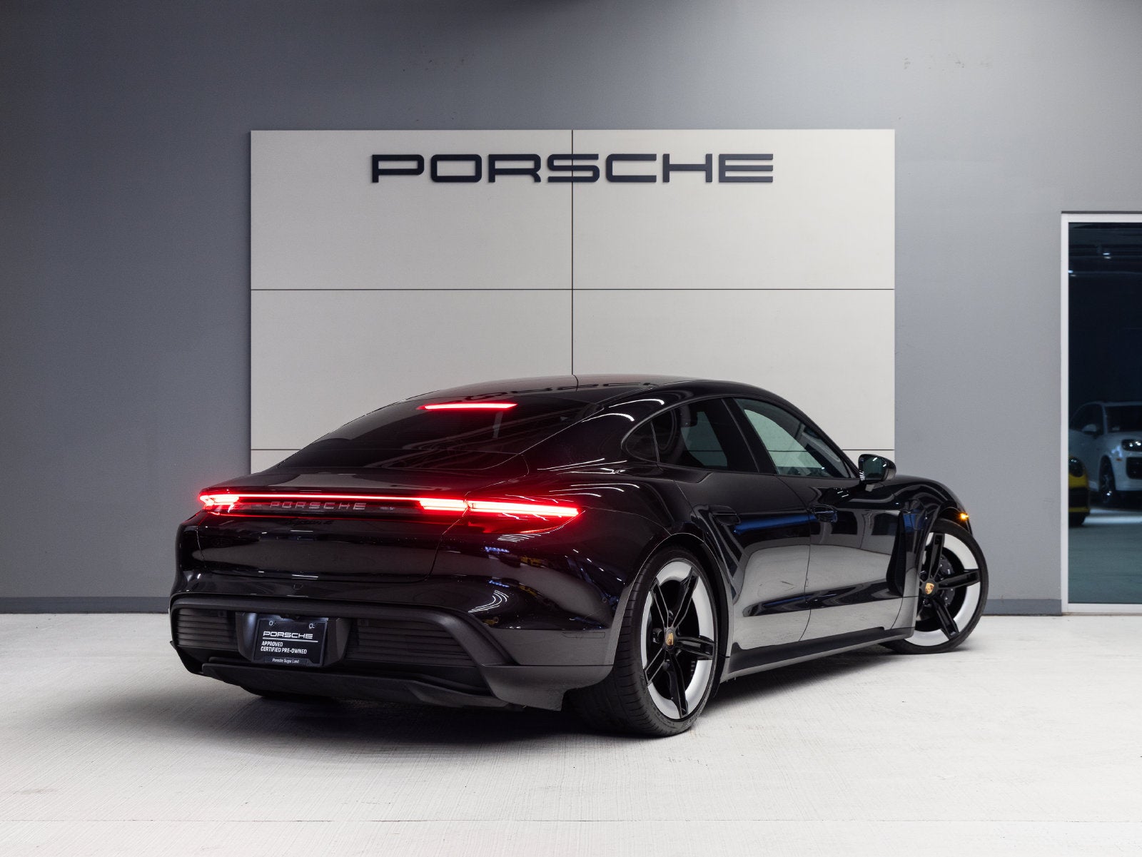 2025 Porsche Taycan Taycan 4