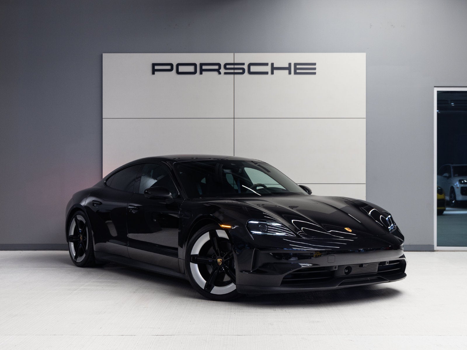 2025 Porsche Taycan Taycan 4