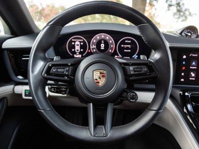 2024 Porsche Panamera 4