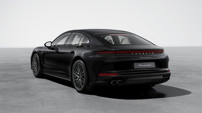2024 Porsche Panamera 4