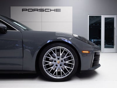 2025 Porsche Panamera Panamera