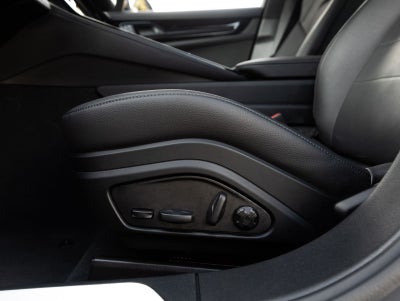 2025 Porsche Panamera Panamera