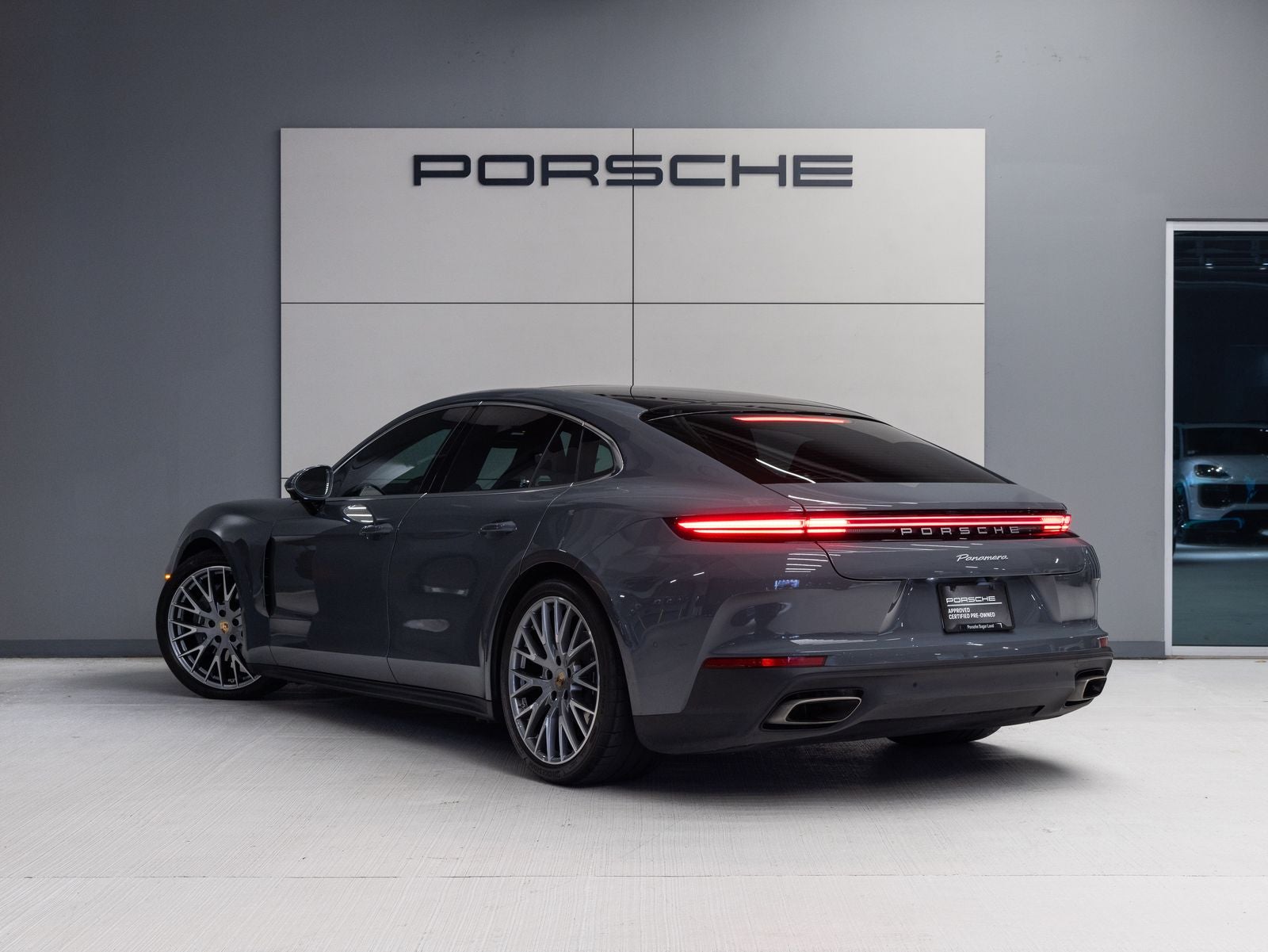 2025 Porsche Panamera Panamera