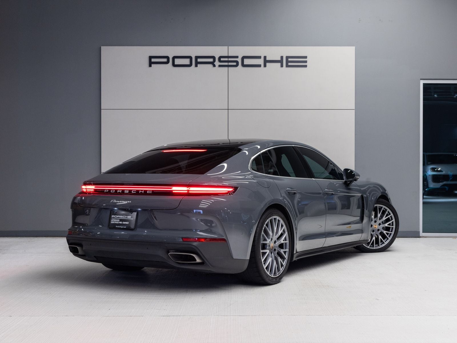 2025 Porsche Panamera Panamera