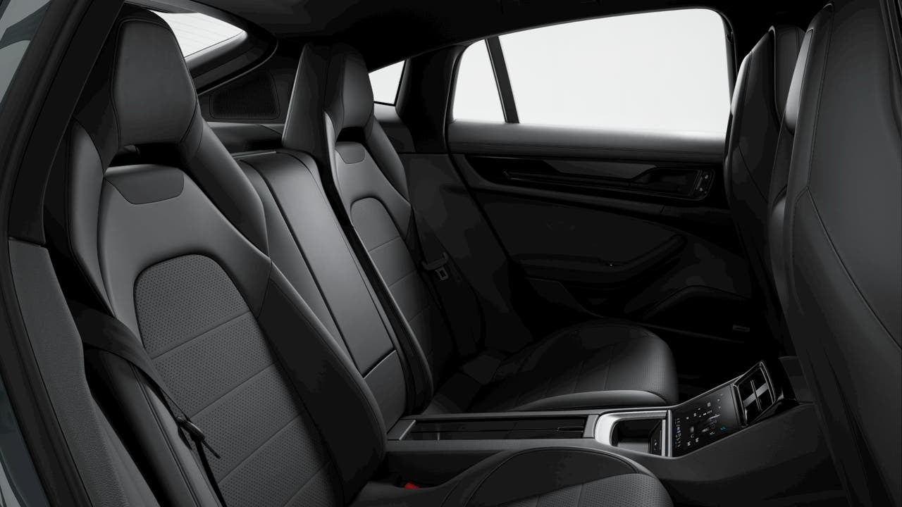 2025 Porsche Panamera Panamera