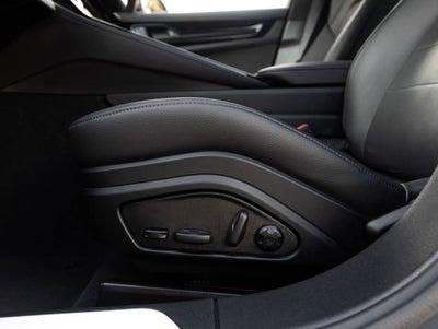 2025 Porsche Panamera Panamera