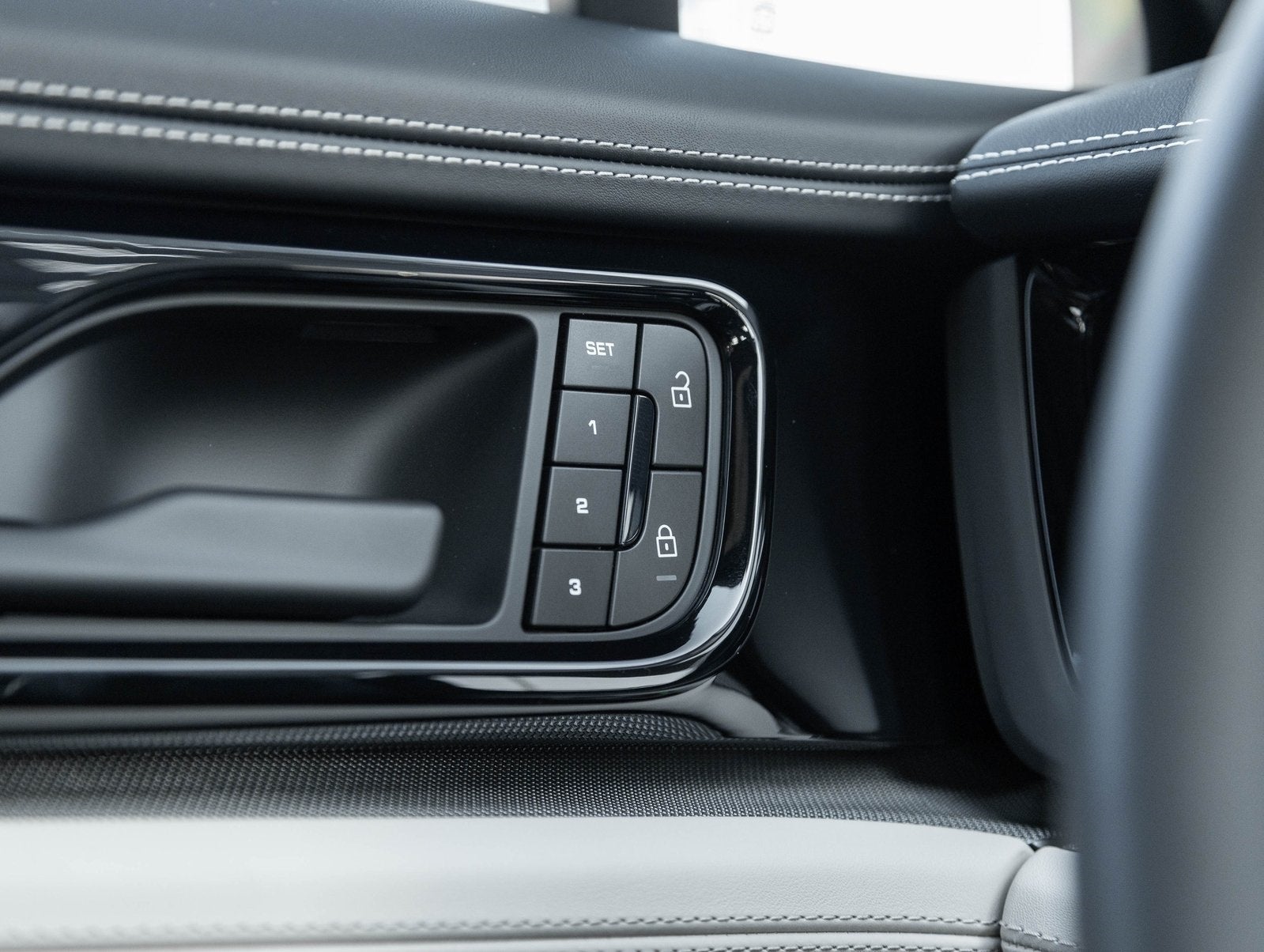 2026 Porsche Panamera Panamera 4