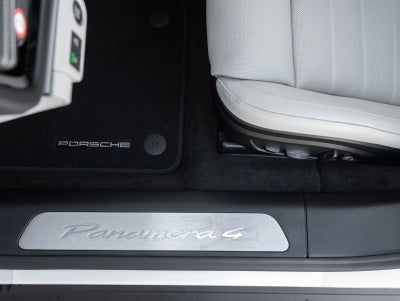 2026 Porsche Panamera Panamera 4