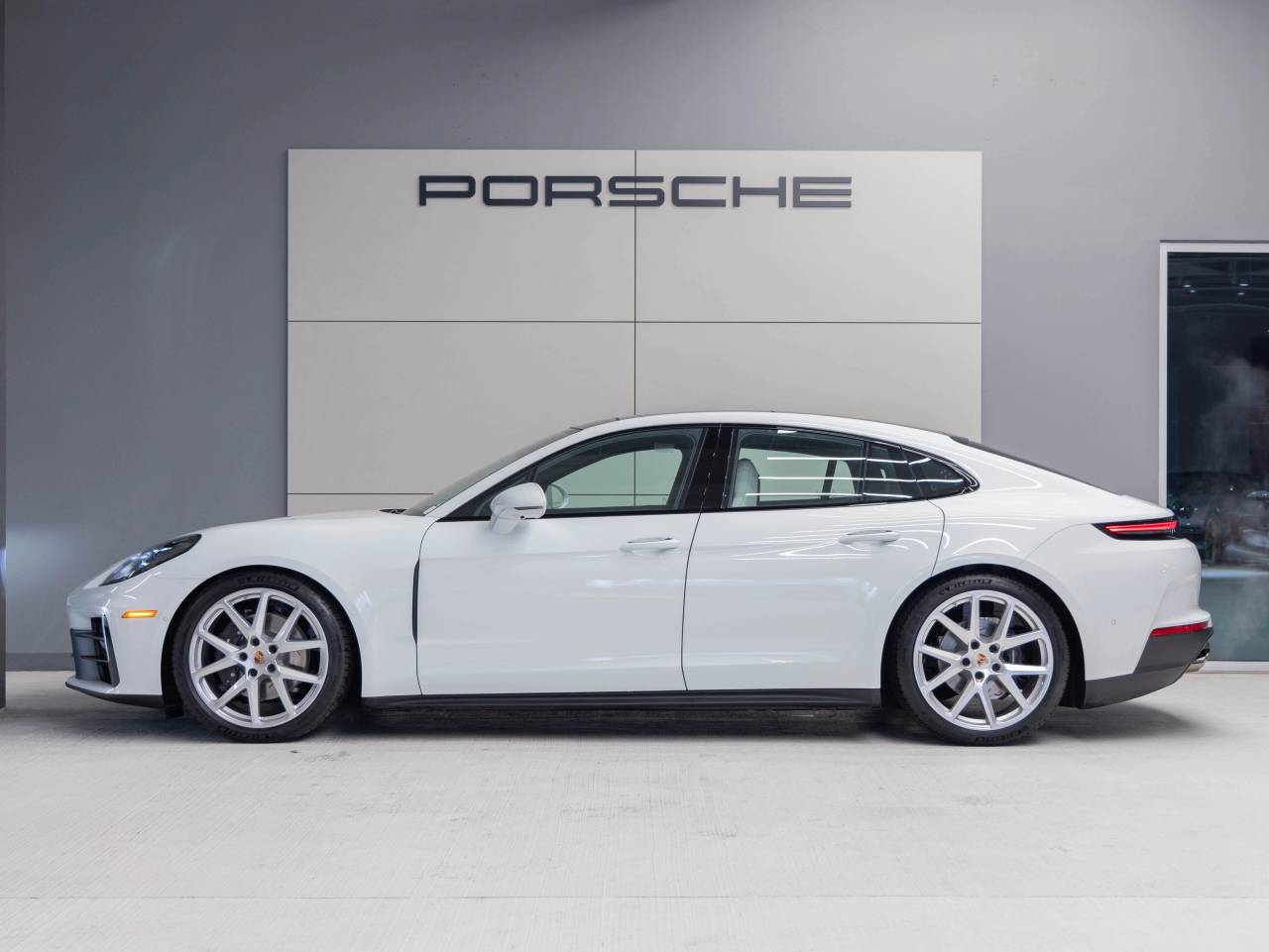2026 Porsche Panamera Panamera 4