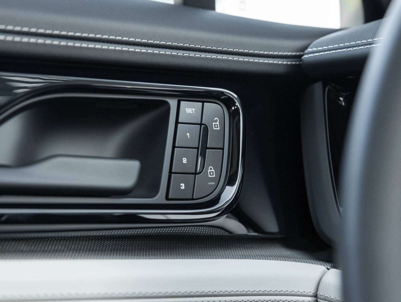 2026 Porsche Panamera Panamera 4