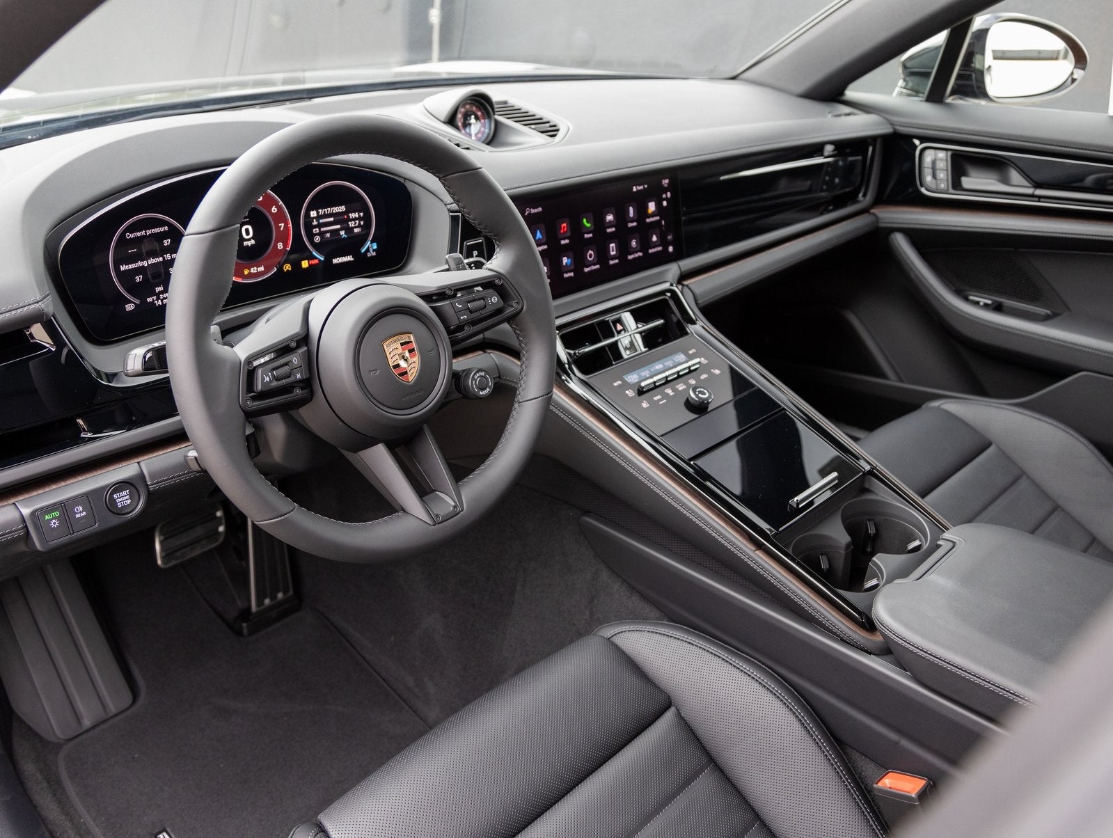 2025 Porsche Panamera Panamera