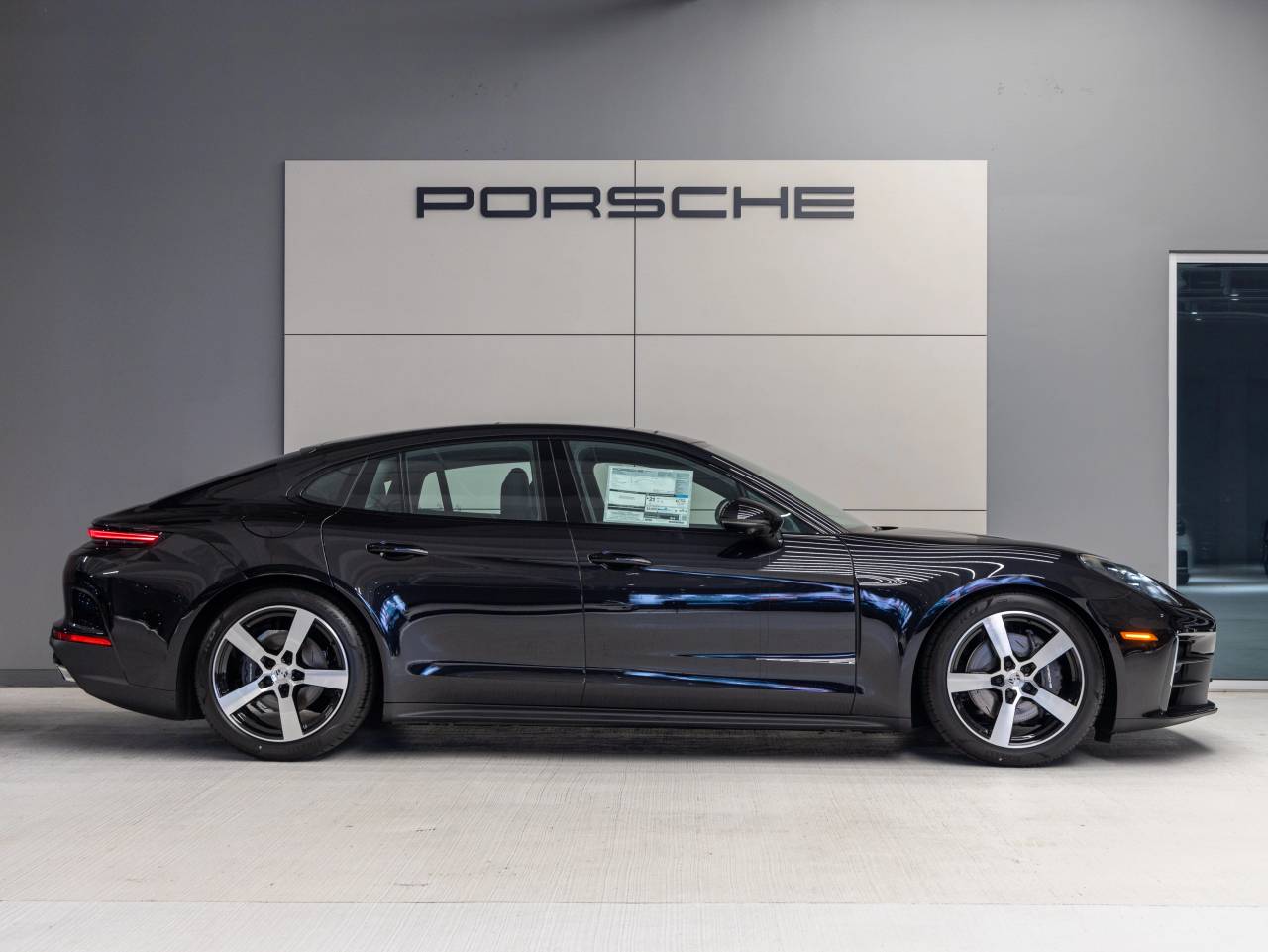 2025 Porsche Panamera Panamera
