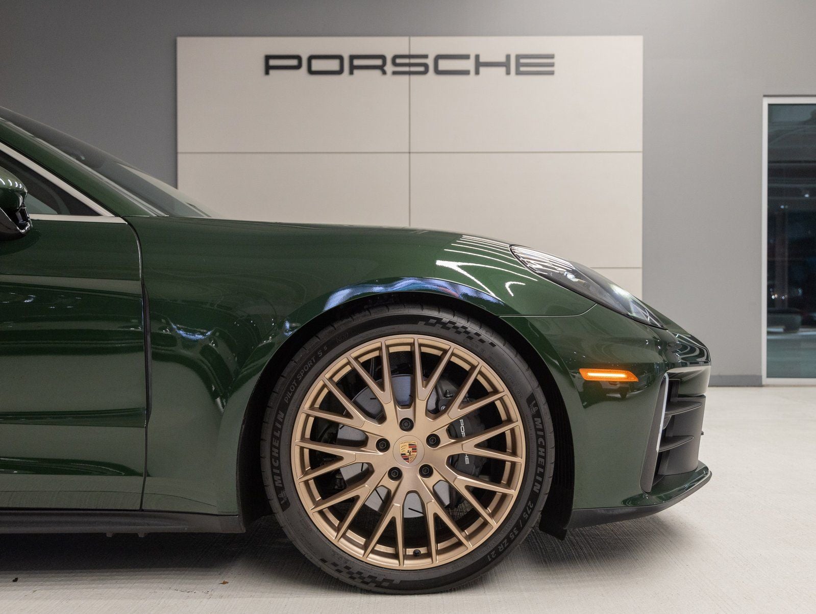 2025 Porsche Panamera Panamera