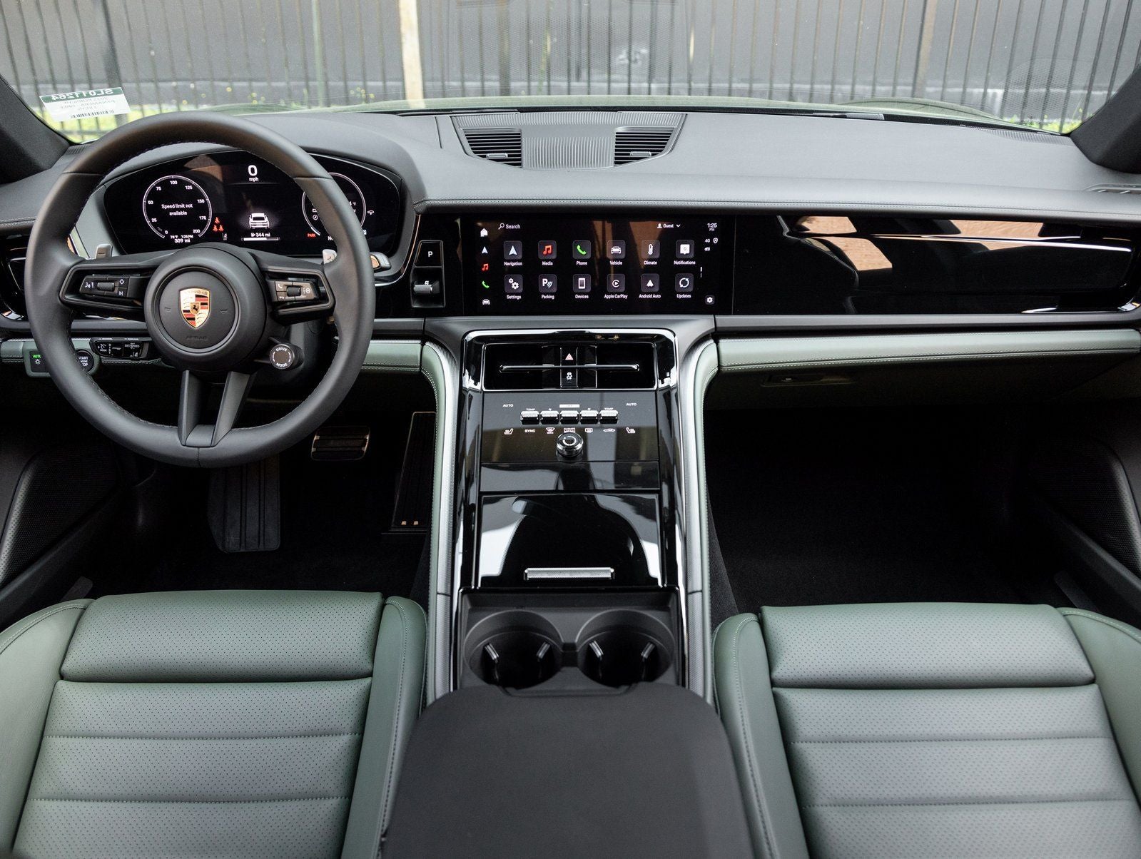 2025 Porsche Panamera Panamera