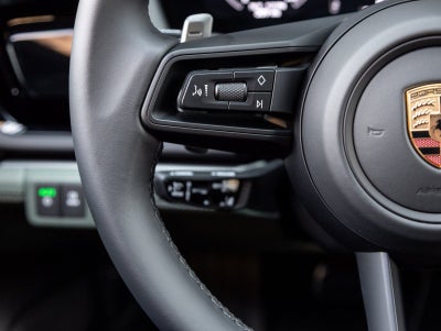 2025 Porsche Panamera Panamera