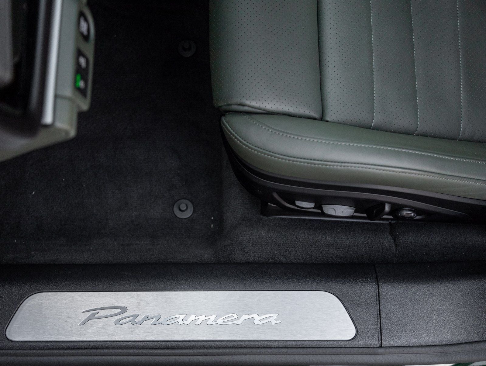 2025 Porsche Panamera Panamera