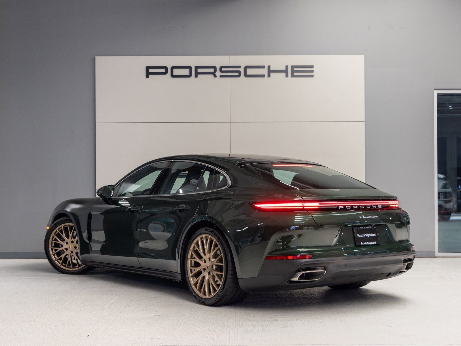 2025 Porsche Panamera Panamera