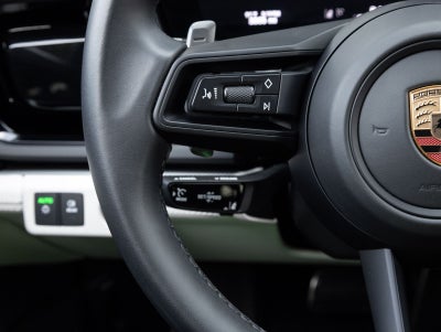 2025 Porsche Panamera Panamera