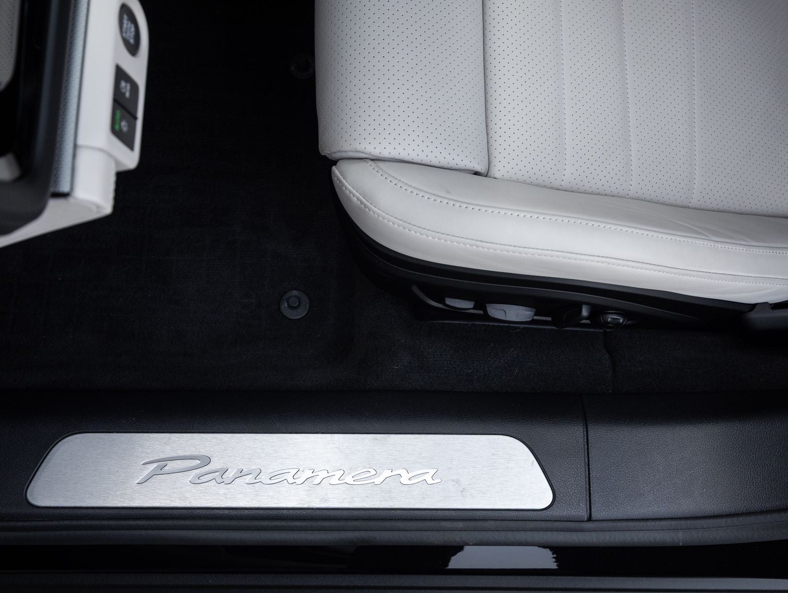 2025 Porsche Panamera Panamera