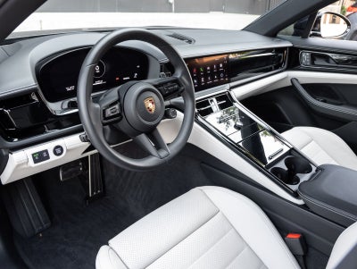 2025 Porsche Panamera Panamera