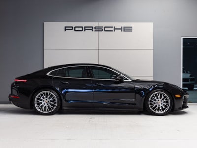 2025 Porsche Panamera Panamera