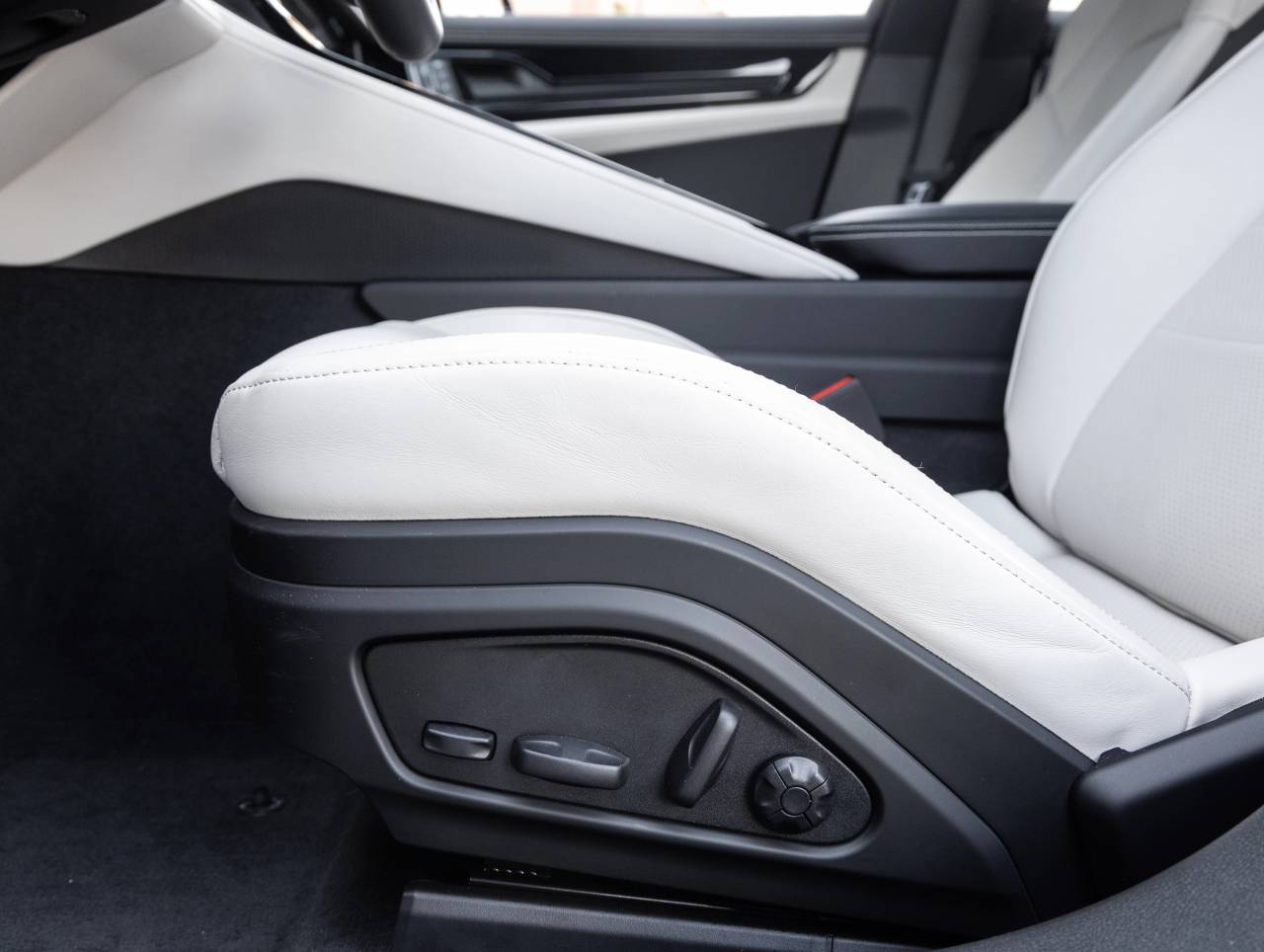 2025 Porsche Panamera Panamera
