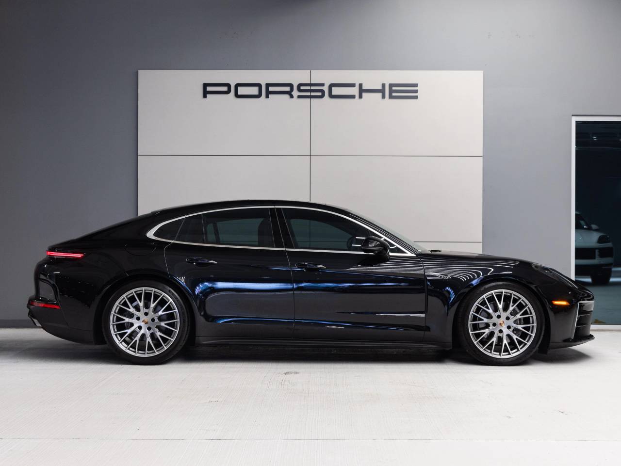 2025 Porsche Panamera Panamera