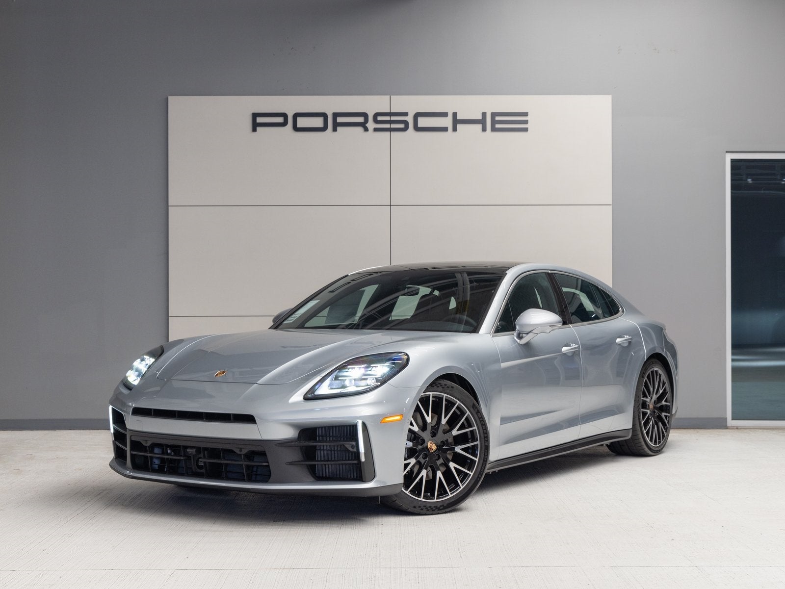 2025 Porsche Panamera Panamera 4