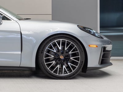 2025 Porsche Panamera Panamera 4