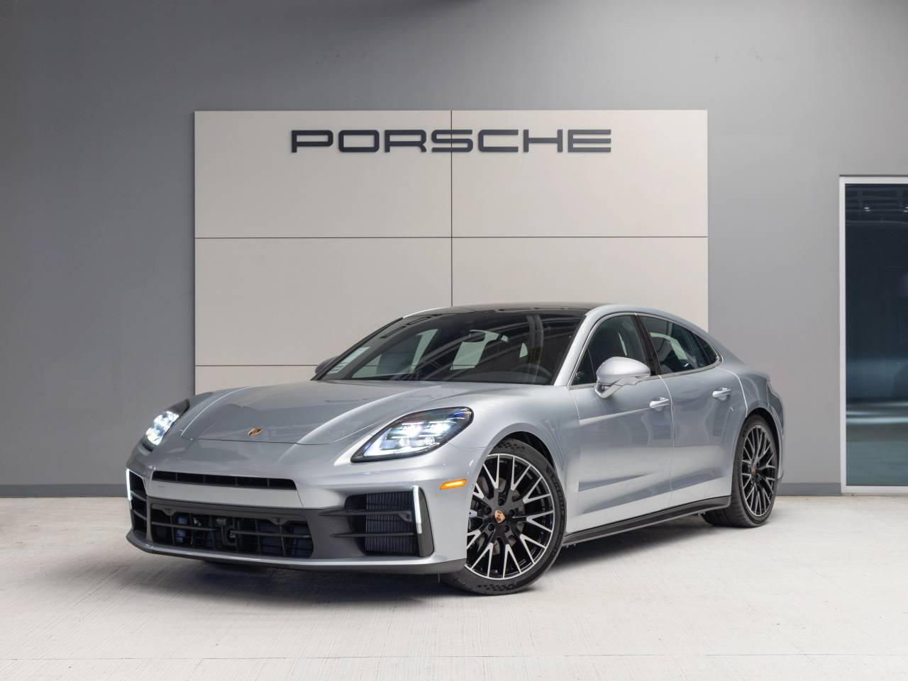2025 Porsche Panamera Panamera 4
