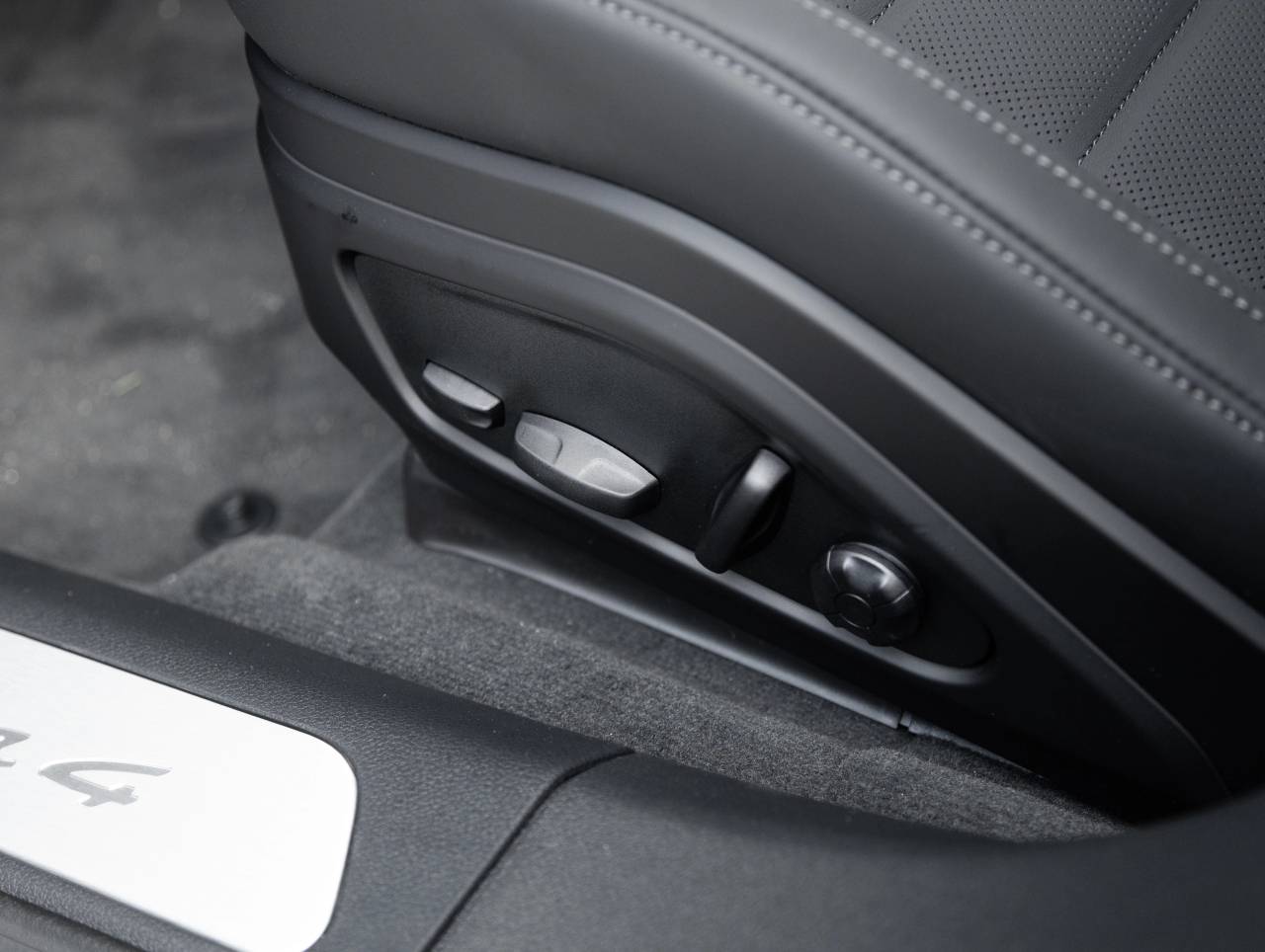 2025 Porsche Panamera Panamera 4