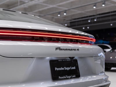 2026 Porsche Panamera Panamera 4