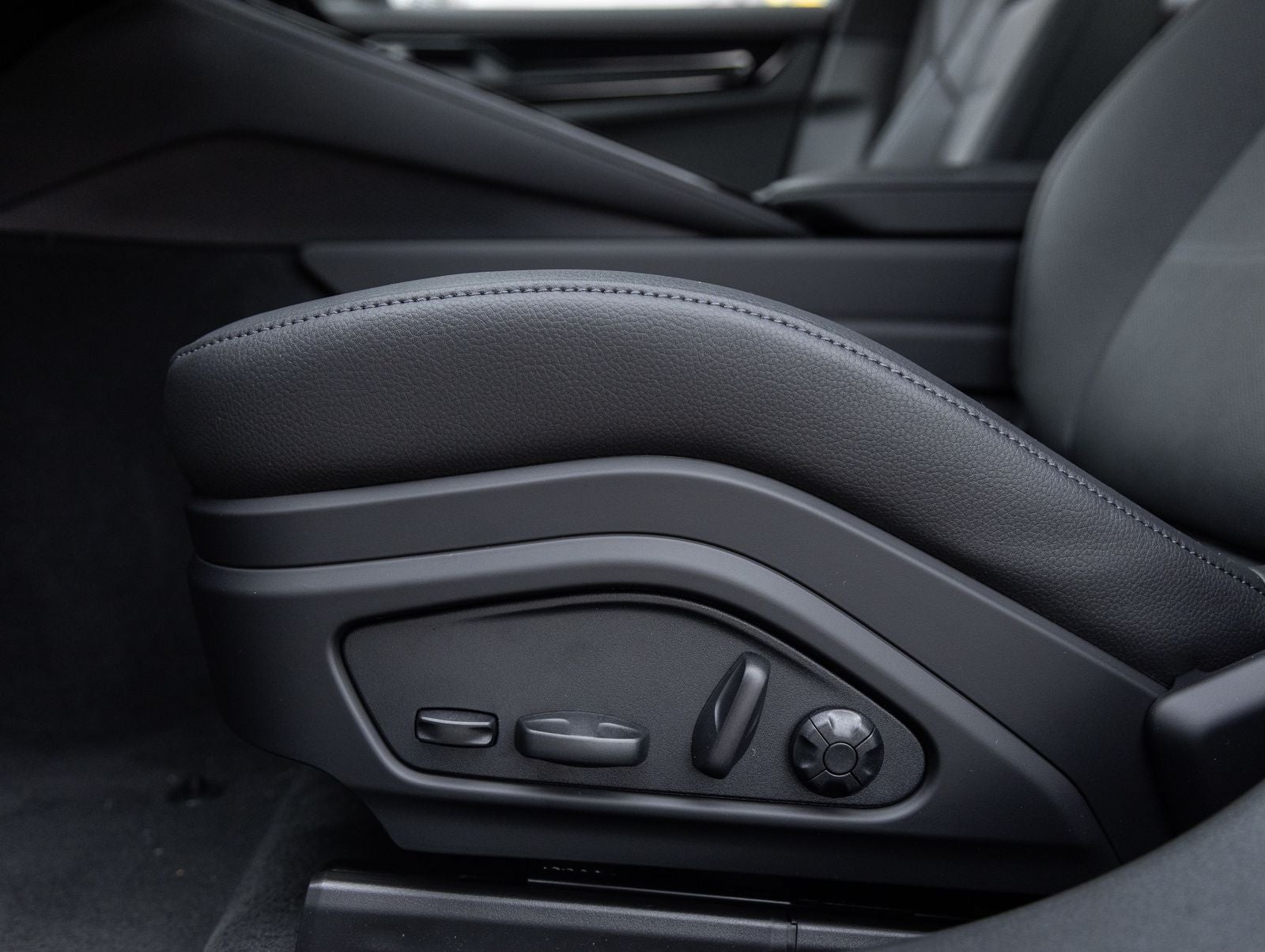 2026 Porsche Panamera RWD