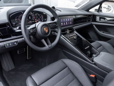 2026 Porsche Panamera RWD