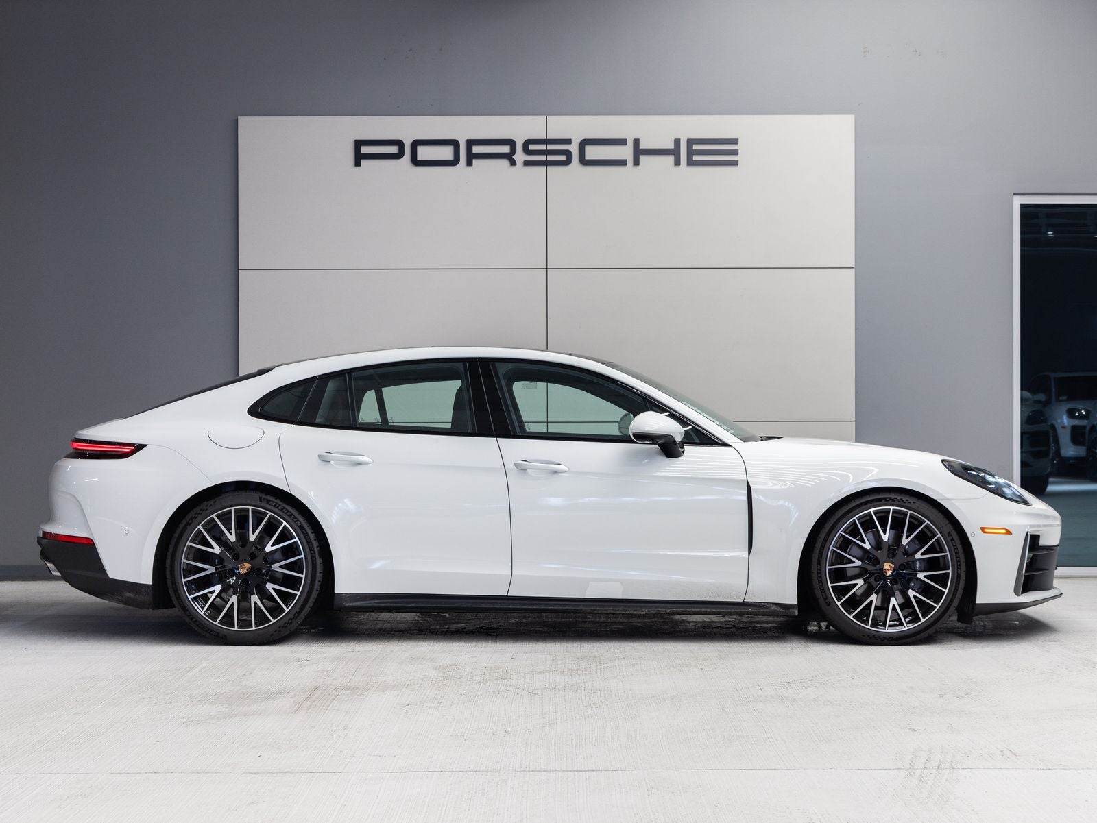 2026 Porsche Panamera RWD