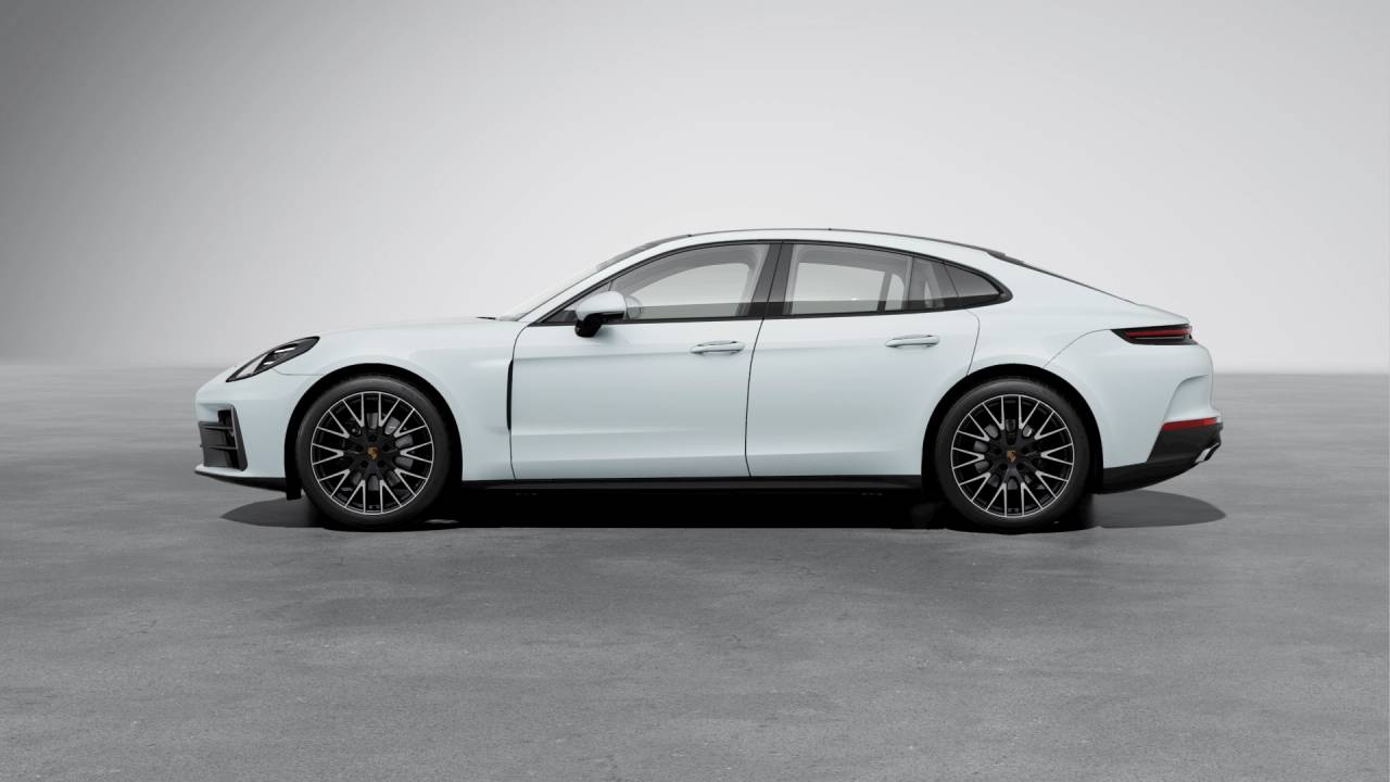 2026 Porsche Panamera RWD