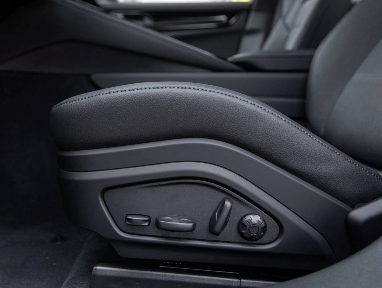 2026 Porsche Panamera RWD
