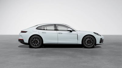2026 Porsche Panamera RWD