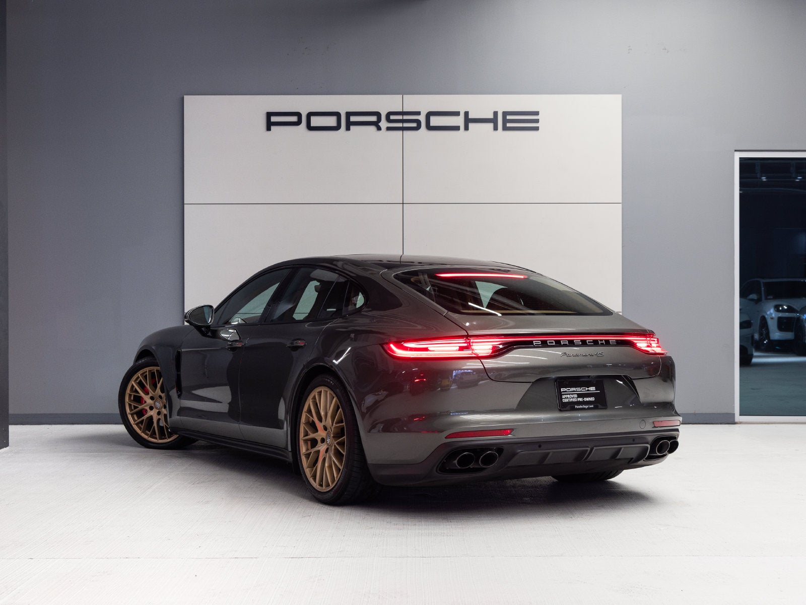 2023 Porsche Panamera Panamera 4S