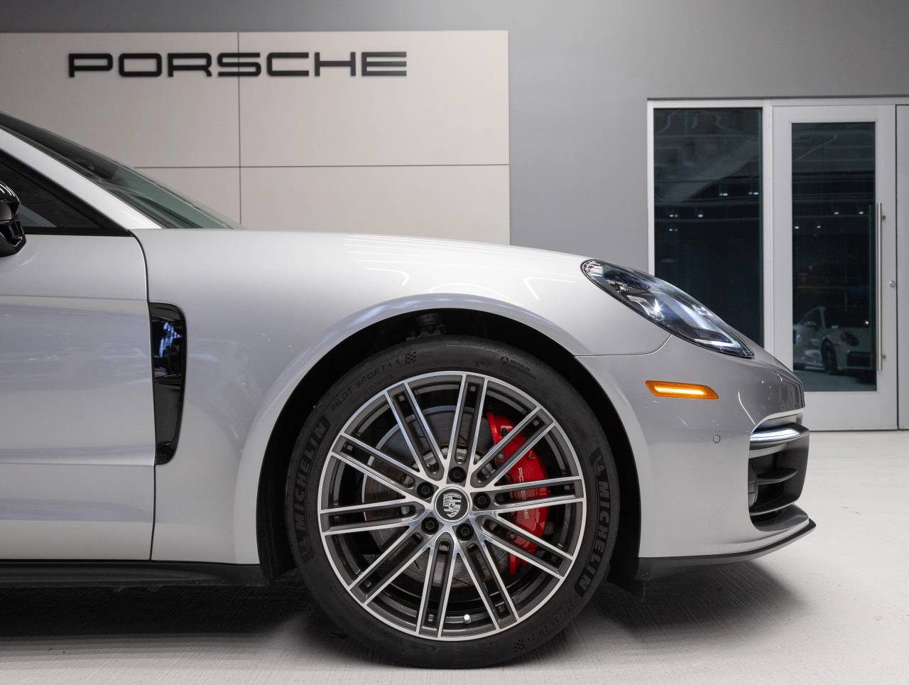 2023 Porsche Panamera 4S