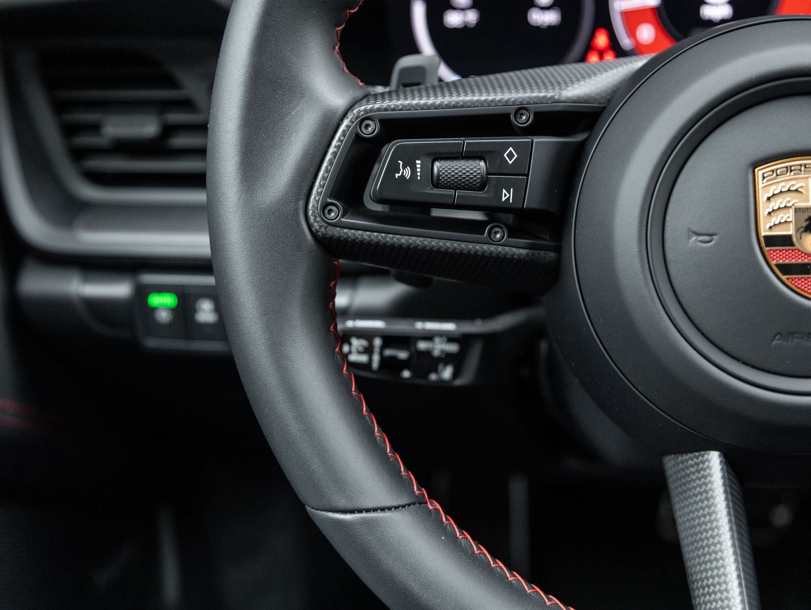 2025 Porsche 911 Carrera GTS