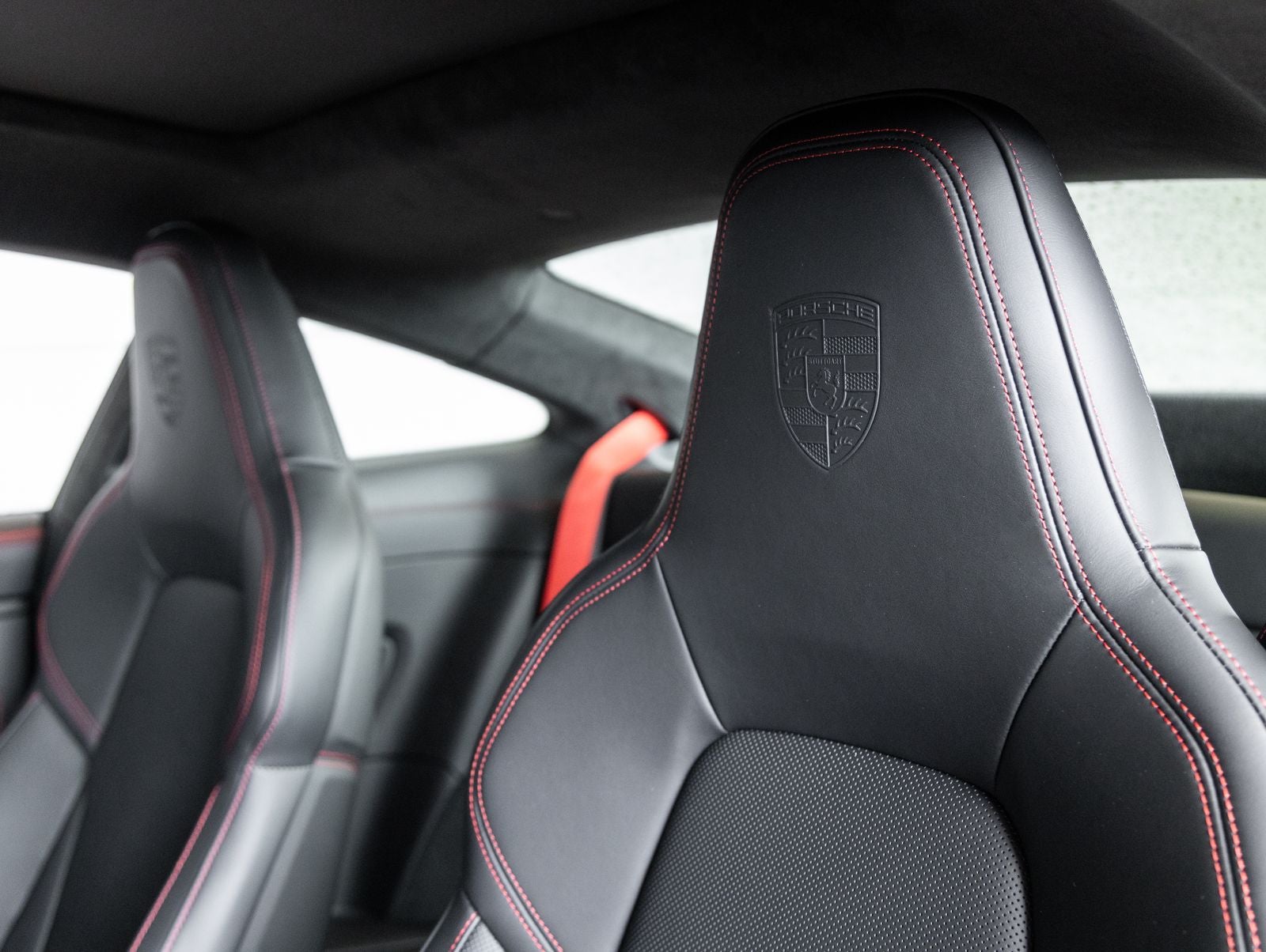 2025 Porsche 911 Carrera GTS